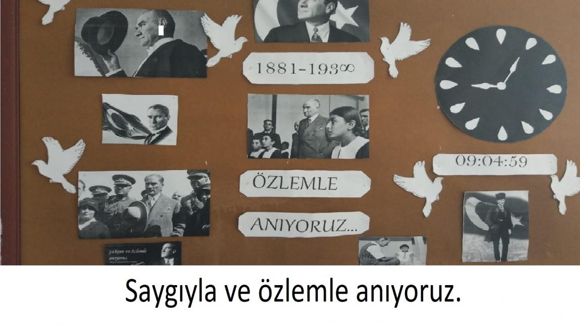 Okulumuzun '10 Kasım Atatürk'ü Anma Etkinliği'